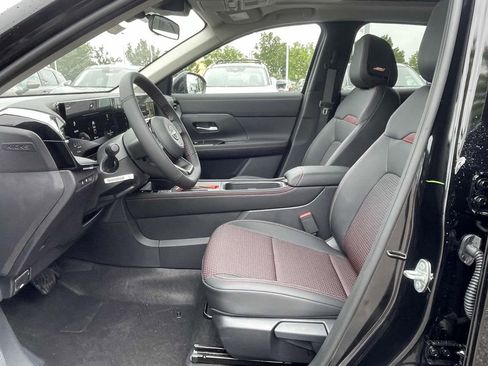 New 2025 Nissan Kicks SR w/ SR Premium Package image 13