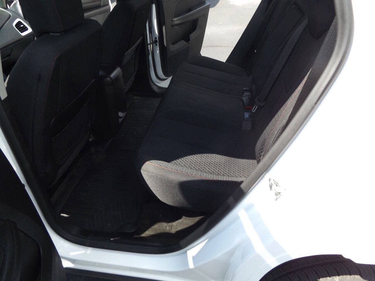 Used 2015 GMC Terrain SLE AWD/4WD image 15