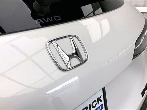 Certified 2025 Honda HR-V Sport image 31
