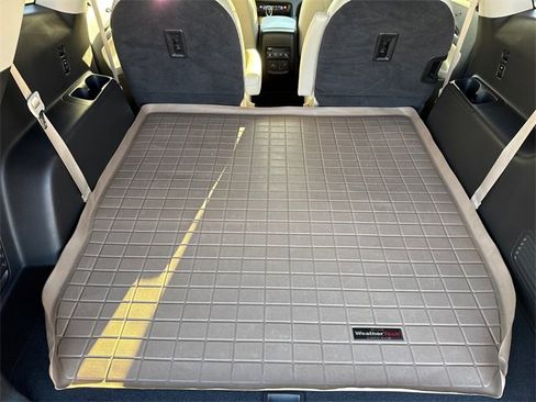 Used 2019 Buick Enclave Essence image 11