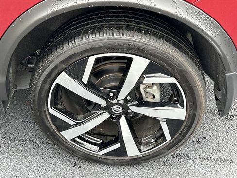 Used 2022 Nissan Rogue Sport SL w/ Premium Package image 13