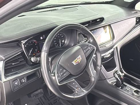 Used 2022 Cadillac XT5 Premium Luxury w/ LPO, Floor Liner Package AWD/4WD image 42