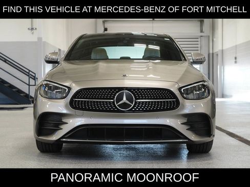 Used 2022 Mercedes-Benz E 350 4MATIC Sedan image 3