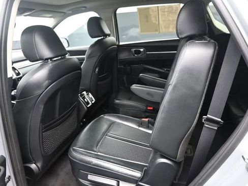 Used 2021 Kia Sorento SX image 15
