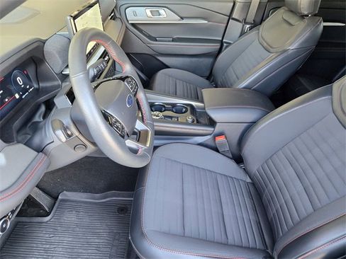 New 2025 Ford Explorer ST-Line w/ Premium Package image 10