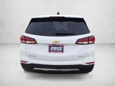 Used 2024 Chevrolet Equinox LT image 3