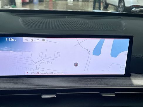 Used 2025 Genesis GV80 2.5T Advanced image 19