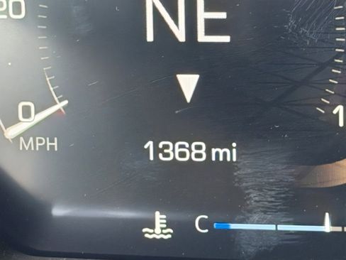 Used 2026 GMC Sierra 1500 SLT w/ SLT Premium Package image 11