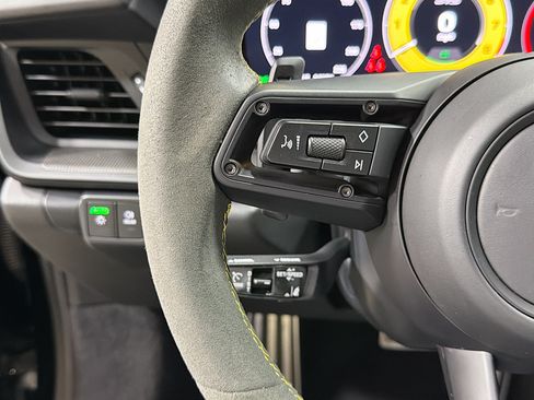 Certified 2026 Porsche 911 Carrera GTS RWD image 32