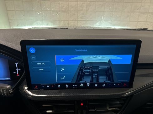 New 2026 Ford Escape ST-Line w/ Tech Pack #1 image 30