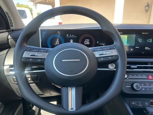 New 2026 Hyundai Tucson SE image 17