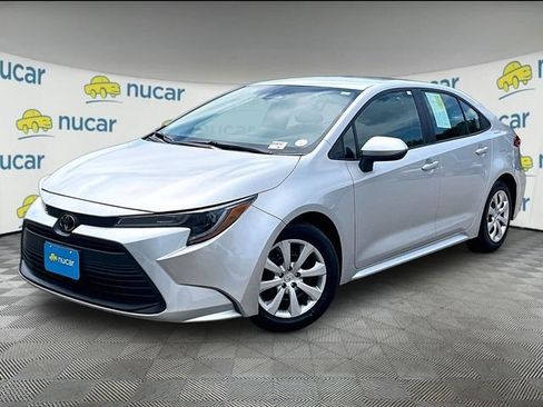 Used 2024 Toyota Corolla LE FWD image 3