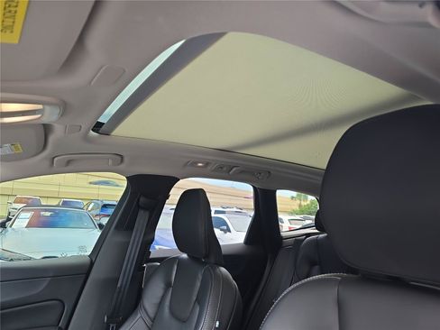 Used 2023 Volvo XC60 B6 Ultimate AWD/4WD image 26