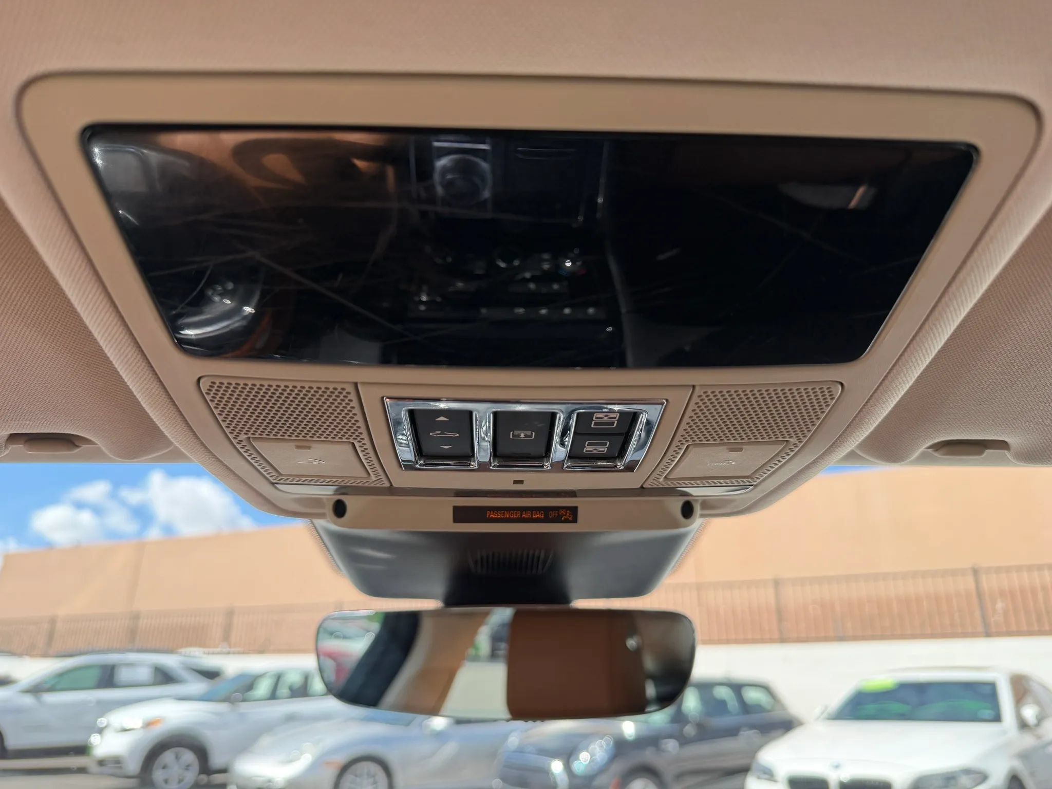 Used 2018 Jaguar XJ R-Sport RWD image 30