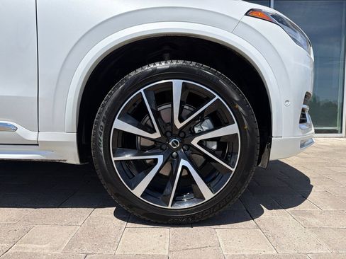 Used 2024 Volvo XC90 B6 Ultimate w/ Protection Package Premier AWD/4WD image 8
