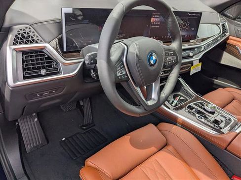 New 2026 BMW X5 xDrive50e AWD/4WD image 3