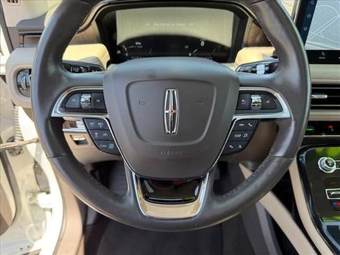 Used 2022 Lincoln Nautilus Reserve w/ Equipment Group 201A AWD/4WD image 18
