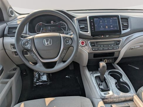 Used 2016 Honda Pilot EX image 18