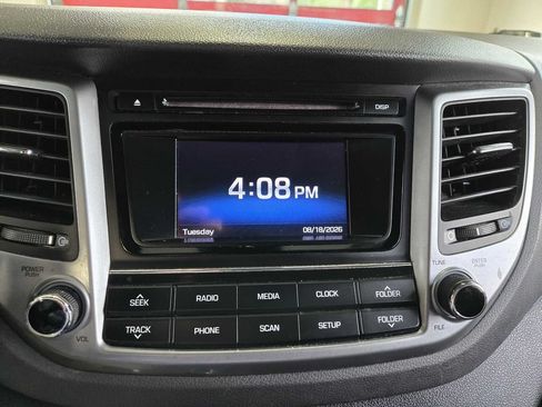 Used 2018 Hyundai Tucson SE AWD/4WD image 14