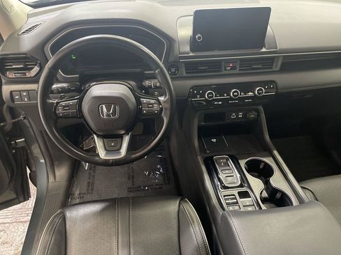 Used 2023 Honda Pilot Elite image 14