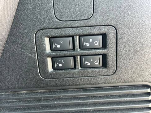 Used 2025 Nissan Armada Platinum w/ Convenience Package RWD image 20