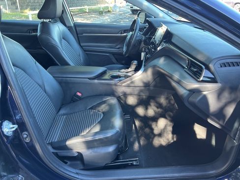 Used 2021 Toyota Camry SE image 10