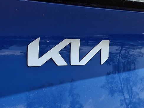 New 2026 Kia Sportage EX FWD image 6