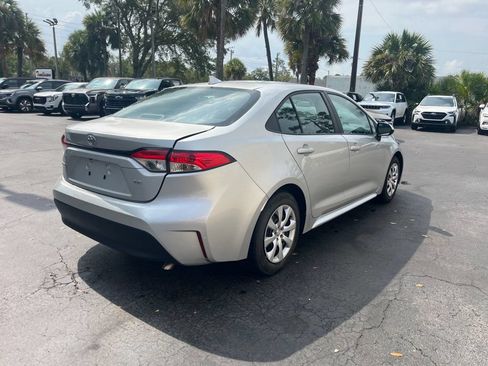 Used 2024 Toyota Corolla LE FWD image 4