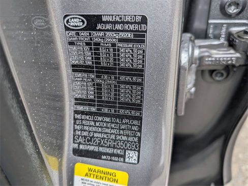Used 2024 Land Rover Discovery Sport S image 27