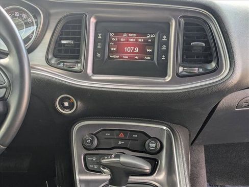 Used 2016 Dodge Challenger SXT image 14