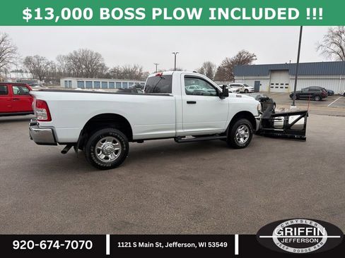 Used 2024 RAM 2500 Tradesman w/ Chrome Appearance Group image 7