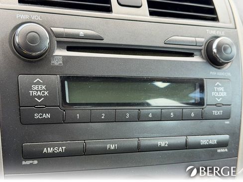 Used 2011 Toyota Corolla LE image 24