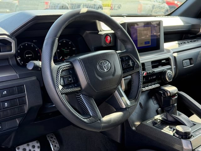 Used 2025 Toyota Tacoma TRD Sport AWD/4WD image 10