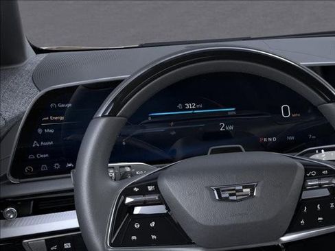 New 2026 Cadillac Optiq Luxury 1 image 18