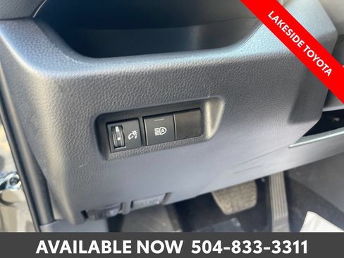 Certified 2025 Toyota RAV4 XLE FWD image 27