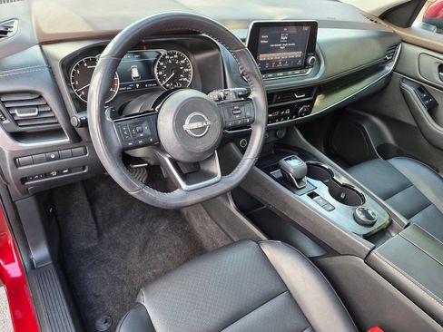 Used 2023 Nissan Rogue SV w/ SV Premium B Package AWD/4WD image 10