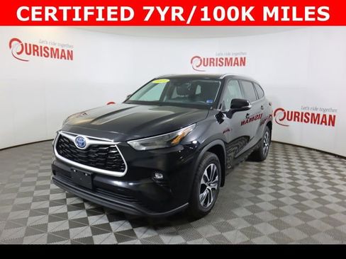 Used 2023 Toyota Highlander XLE image 3