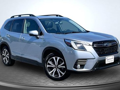 Used 2022 Subaru Forester Limited AWD/4WD image 3