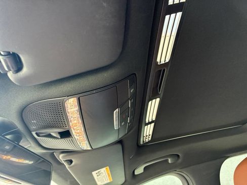 Used 2020 Mercedes-Benz C 300 Sedan image 21