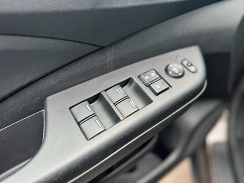 Used 2014 Honda CR-V LX image 21
