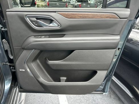 Used 2021 Chevrolet Suburban High Country RWD image 45