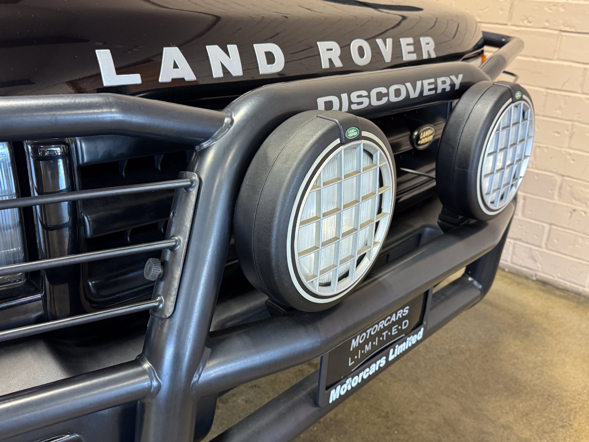 Used 2000 Land Rover Discovery AWD/4WD image 16