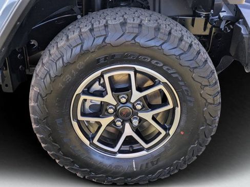 New 2026 Jeep Wrangler Unlimited Rubicon AWD/4WD image 9