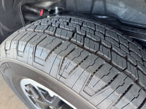 Used 2025 Toyota 4Runner TRD Off-Road image 45