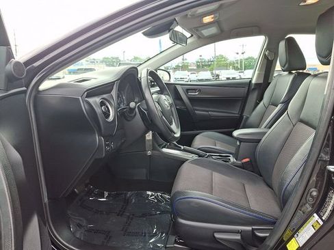 Used 2018 Toyota Corolla SE FWD image 13