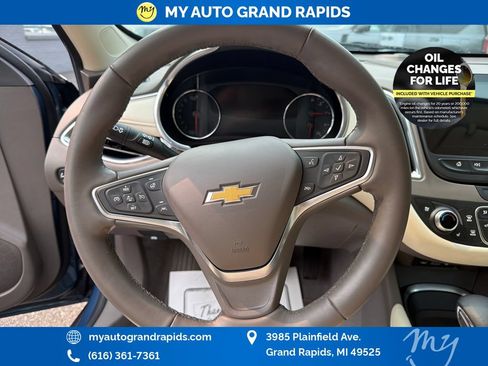 Used 2024 Chevrolet Malibu LT FWD image 14