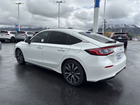 Used 2024 Honda Civic EX-L image 5