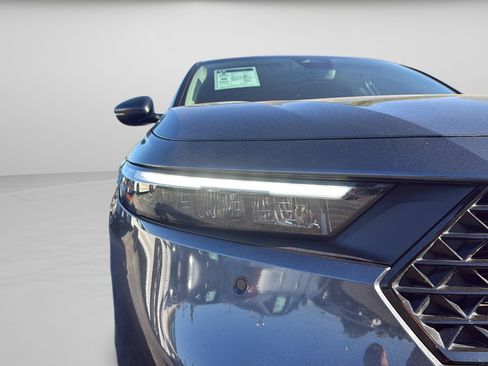 Used 2024 Honda Accord EX-L image 27