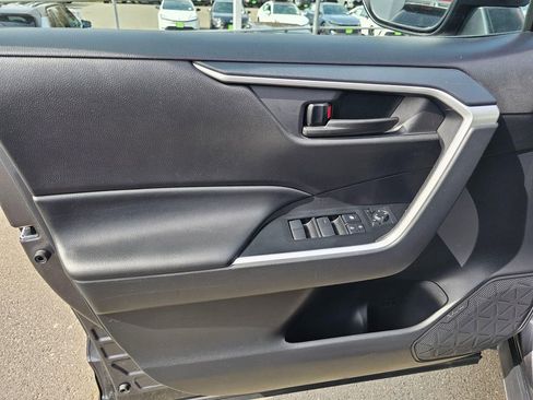 Certified 2025 Toyota RAV4 LE image 22