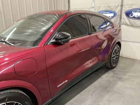 Used 2025 Ford Mustang Mach-E Premium image 5